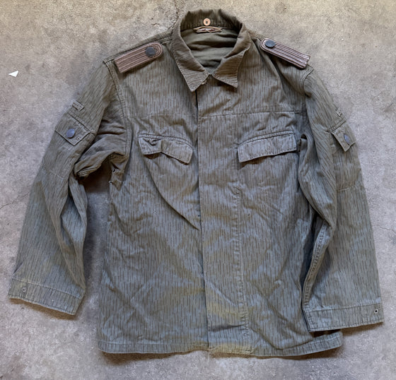 East German Strichtarn Field Shirt- Size SK44- Leutnant Rank