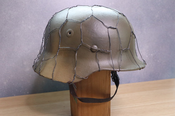 WW2 German M40 Camo Helmet With Normandy Chicken Wire 59CM Liner.