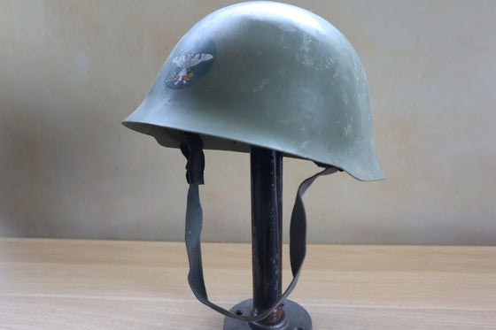 Yugoslavian Air Force M59/85 Helmet, Excellent Condition WITH Manual.