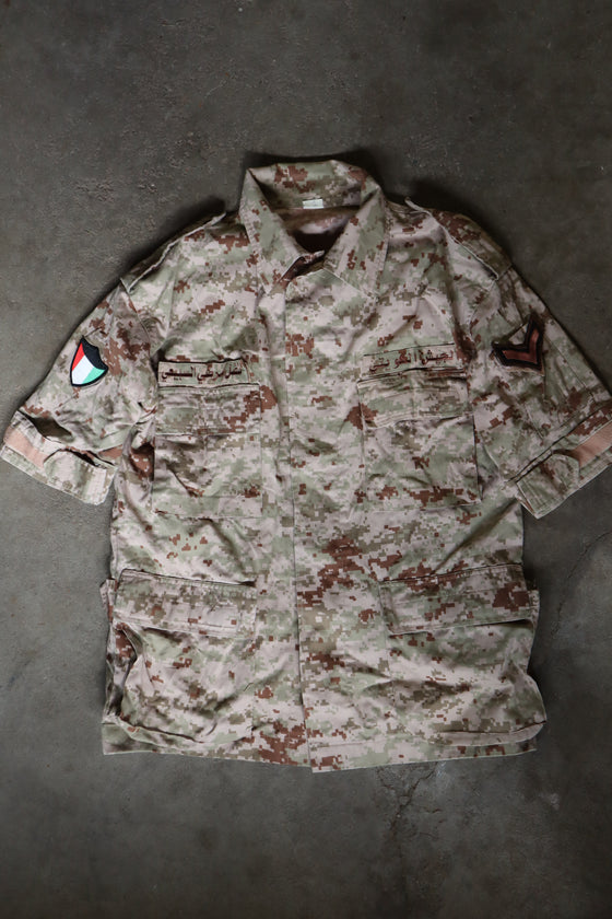 Kuwaiti Desert Camouflage Blouse with Rank Chevron. Size Small-Short