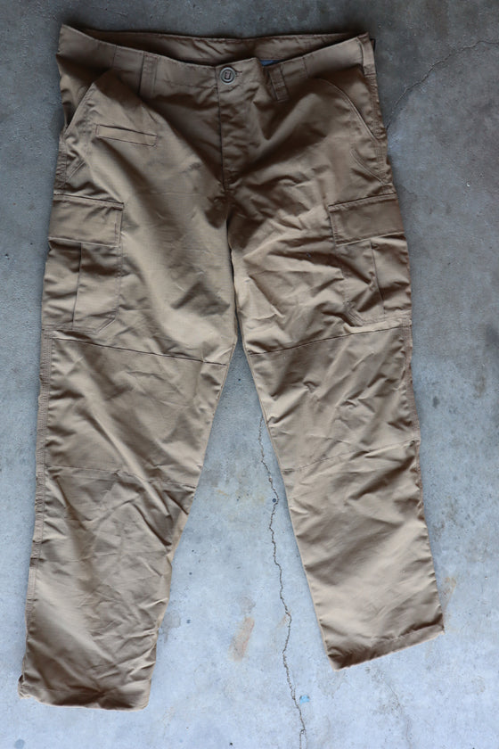 Coyote Brown Tactical Trousers. Size 40" Waist.
