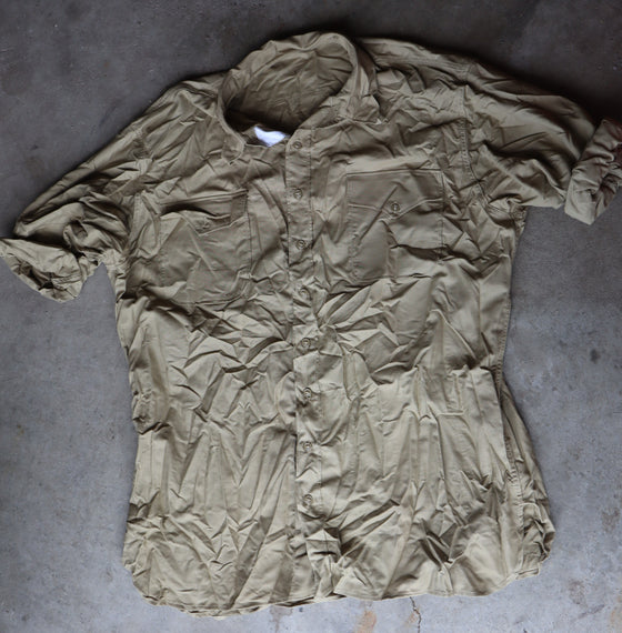 WW2 USMC Summer Service Shirt, Size 52" Chest.