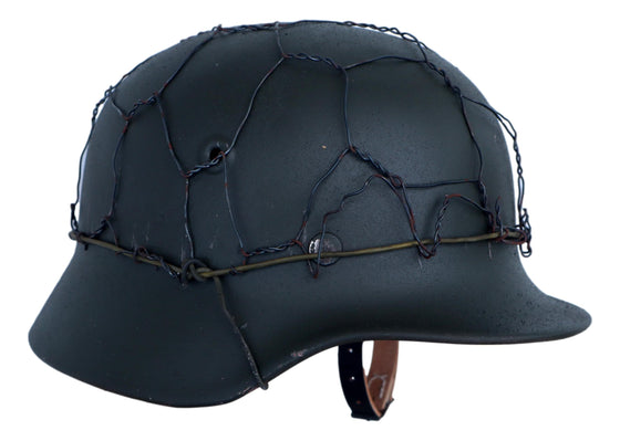 WW2 German M40 Single Decal Heer Helmet With Normandy Chicken Wire 57CM Liner.