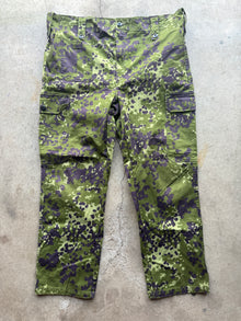  Danish M84 Camo Combat Trousers, size 21. 44" Waist, 32" Inseam.