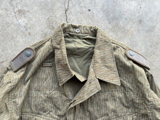 East German Strichtarn Field Shirt with Cadet Rank, Size G60 (XXL)