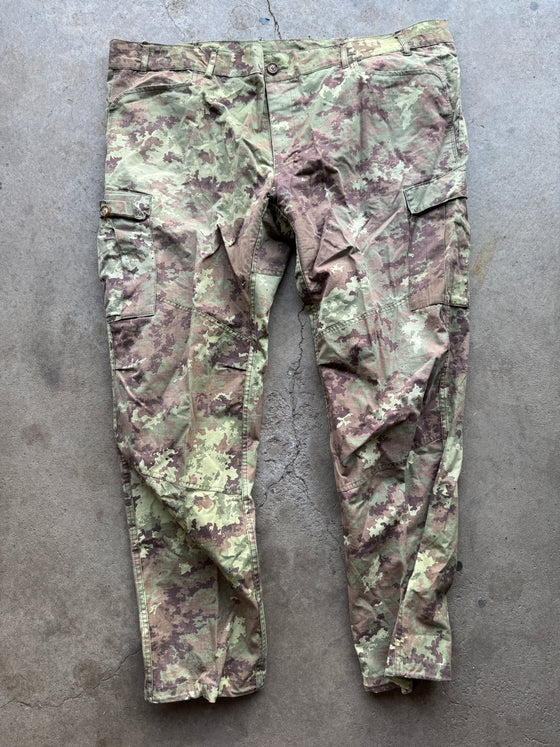 Italian Vegetato Field Pants, Size 40" Waist