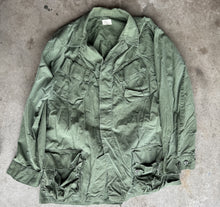  U.S. Vietnam Jungle Fatigue Shirt- Size Large-Long
