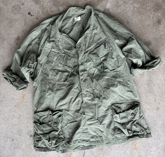 U.S. Vietnam Jungle Fatigue Shirt- Size XL-Regular