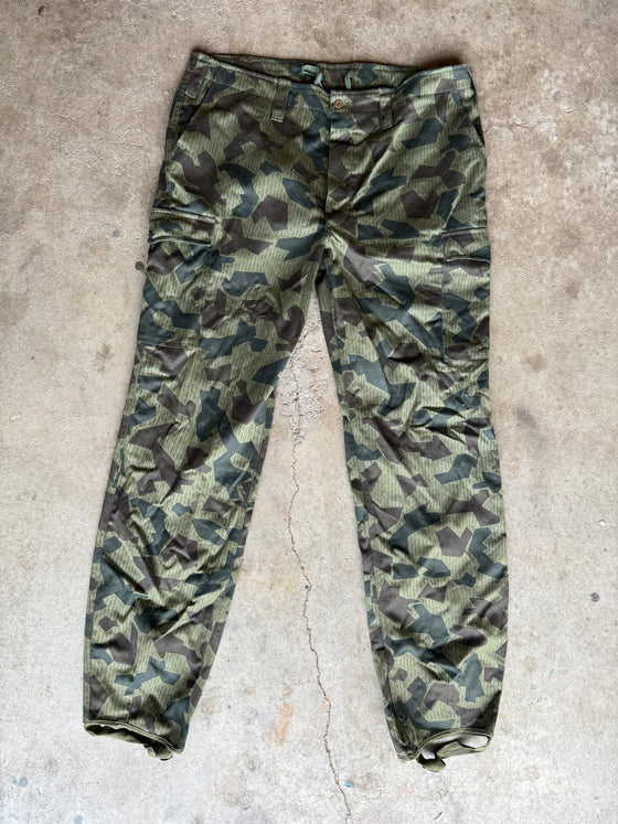 Bulgarian "Splinter" Camo Field Pants. Size 42" Waist.