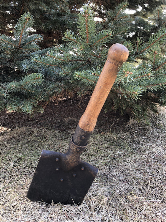 Hungarian M1950 E-Tool/Shovel- Used